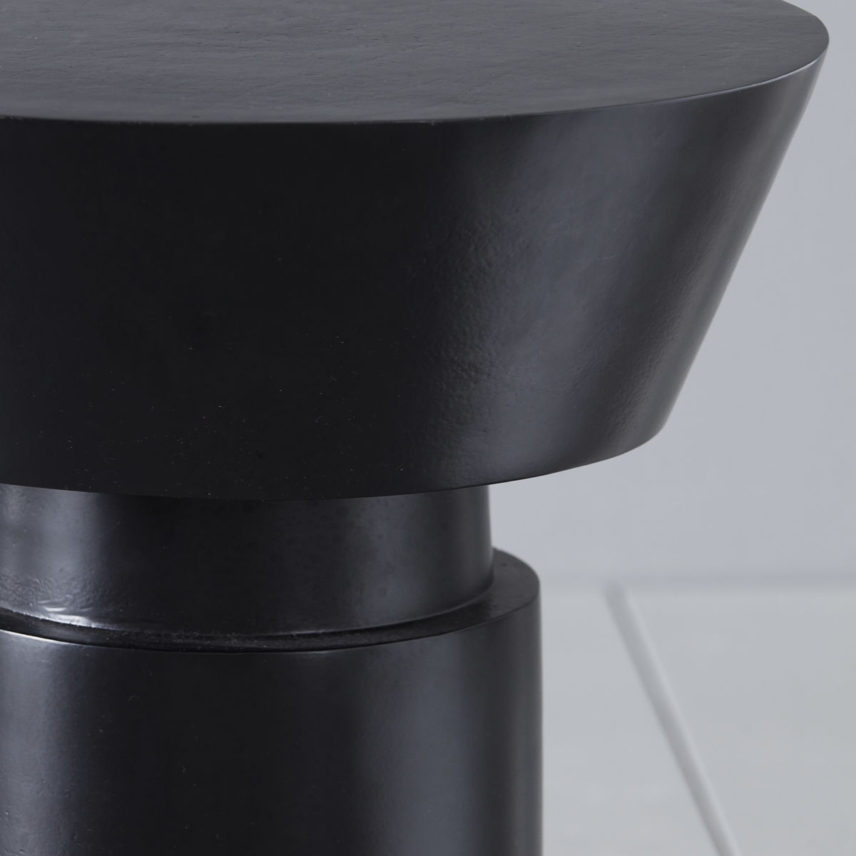 Sidobord House Doctor Nanded Svart Antikvitet