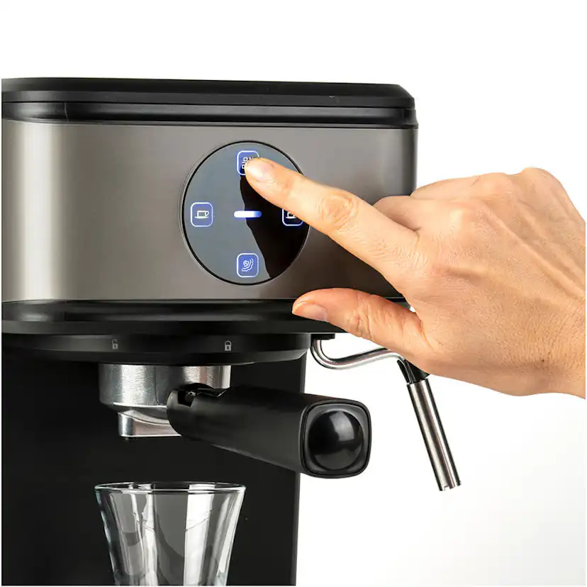 Espressomaskin Black+Decker 20 Bar med Mjölkskummare 850W 1,5L