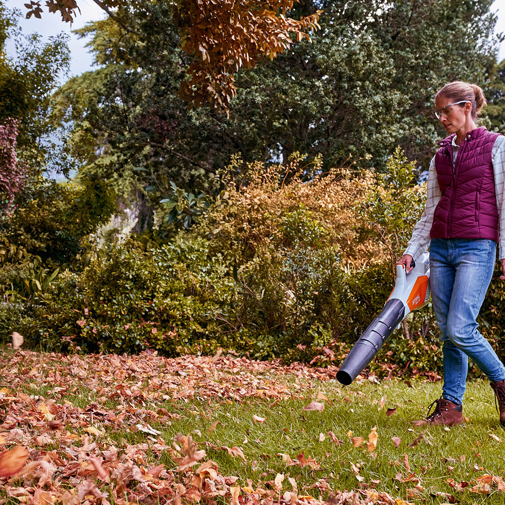 Lövblås STIHL BGA 57 med Batteri