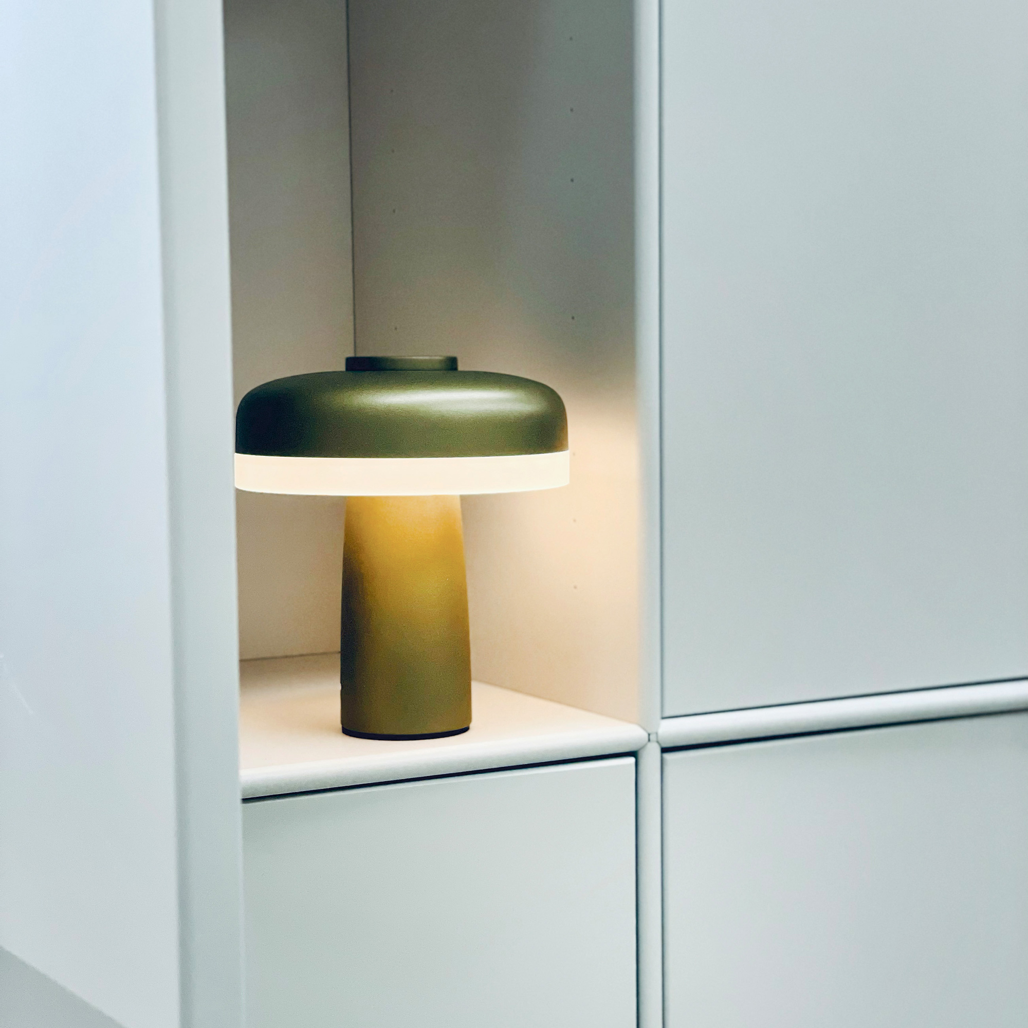 Portabel Bordslampa Dyberg Larsen Porter LED Uppladdningsbar