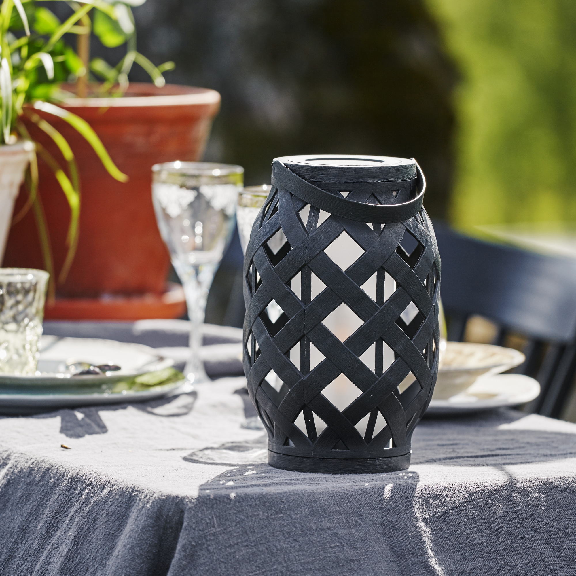 Lykta Flame Lantern Svart, 230 mm