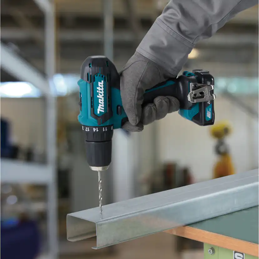 Borrskruvdragare Makita CXT DF333DWAE med Batteri