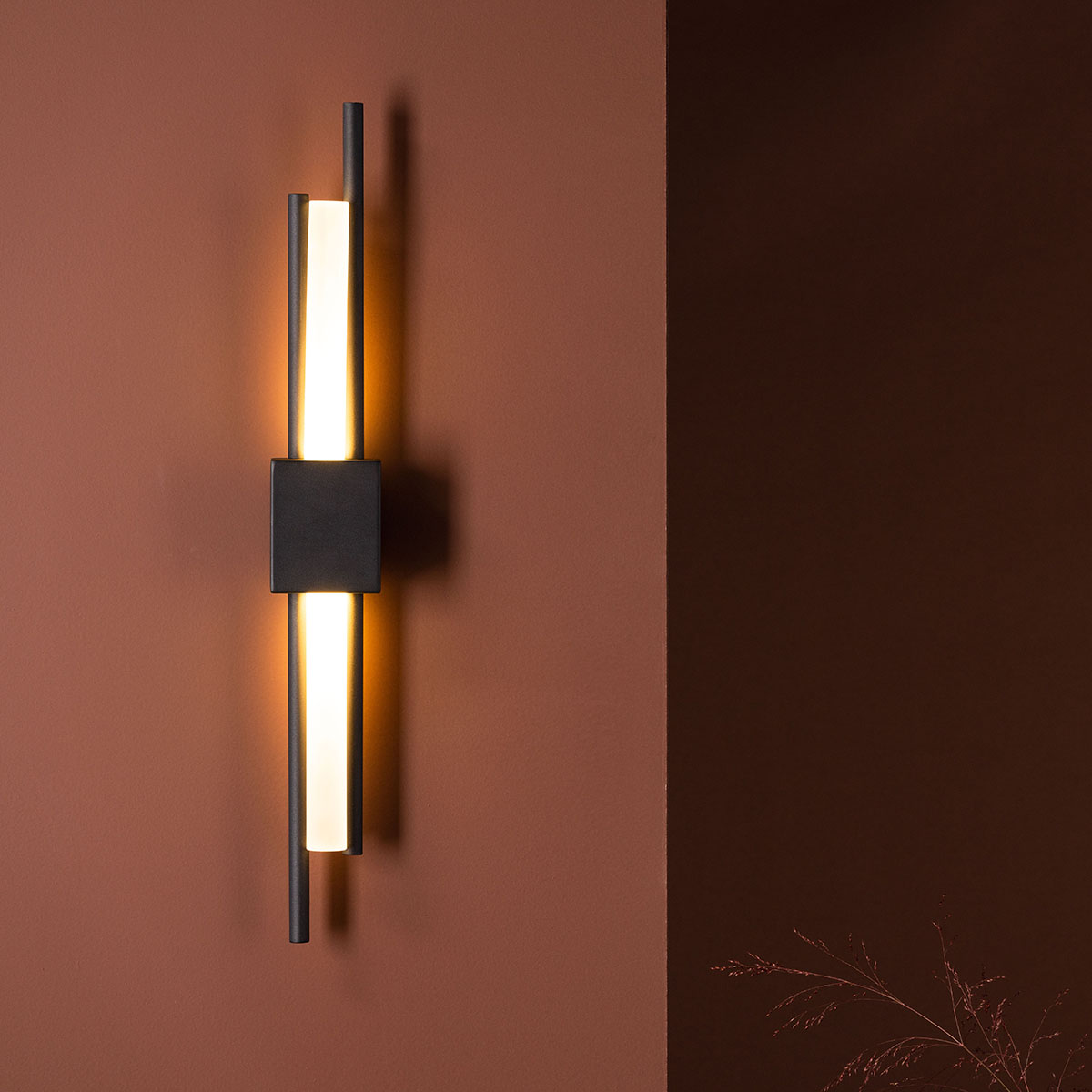 Inomhus Vägglampa Venture Home Clermont Svart/Vit Järn & Akryl