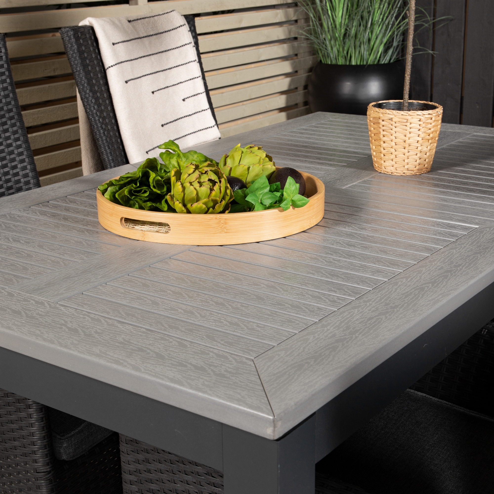 Matgrupp Venture Home Aleyna 160/240 med 4 Pishi Matstolar
