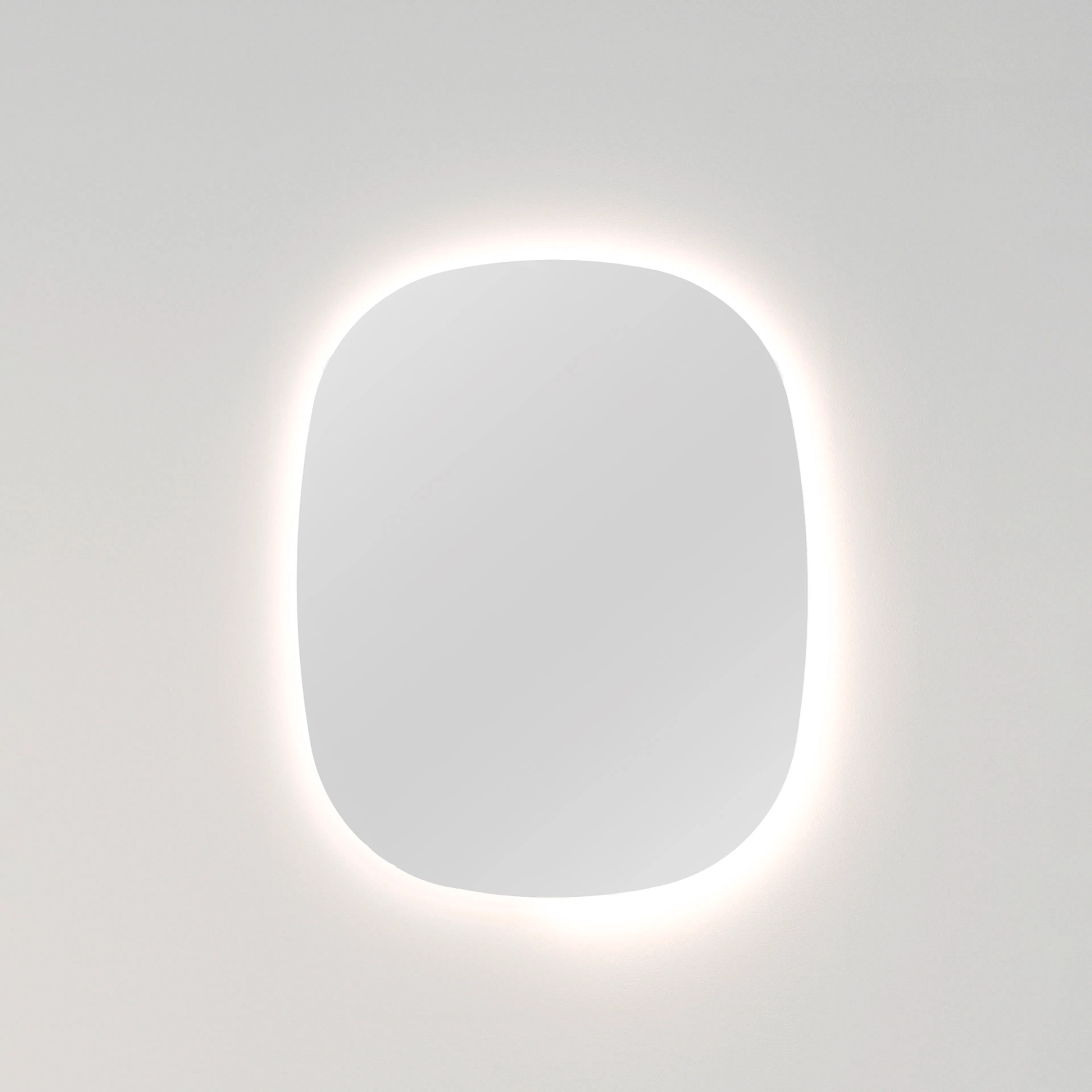 Badrumsspegel Macro Design Vega Oval Ambilight med Bakgrundsbelysning