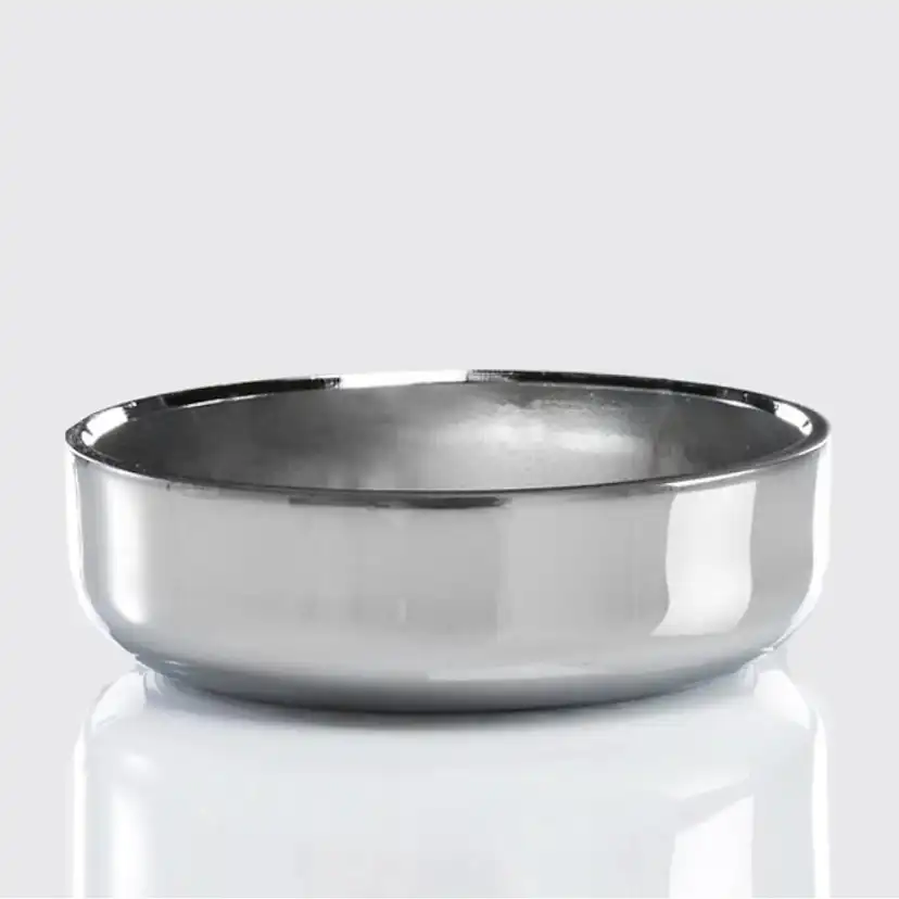 Metallkopp In Living till Soffben