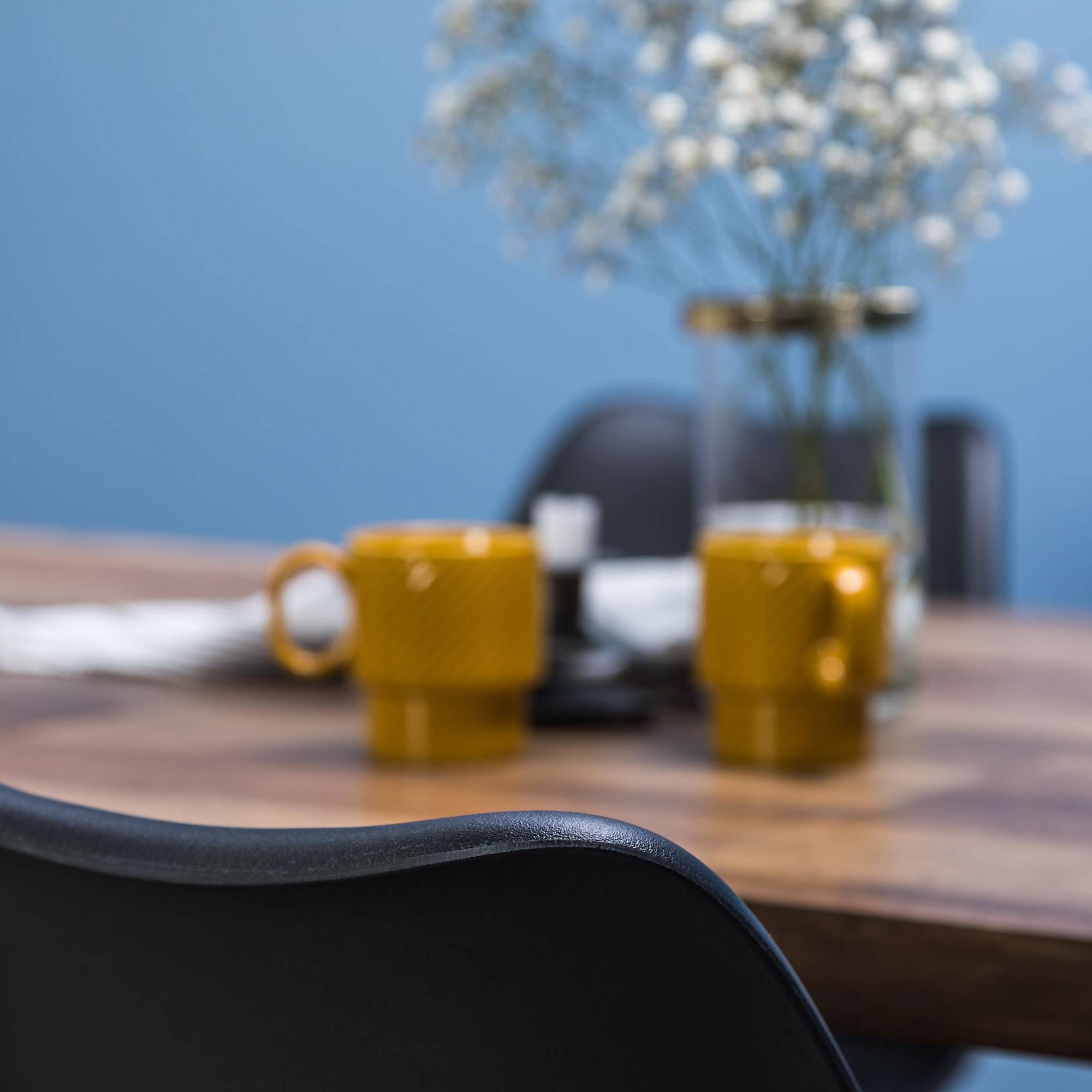 Matgrupp Basic Home Marcelen Rektangulärt Matbord 140-180 cm Förlängningsbart med 4 ShellMatstol Grå/Svart/Natur