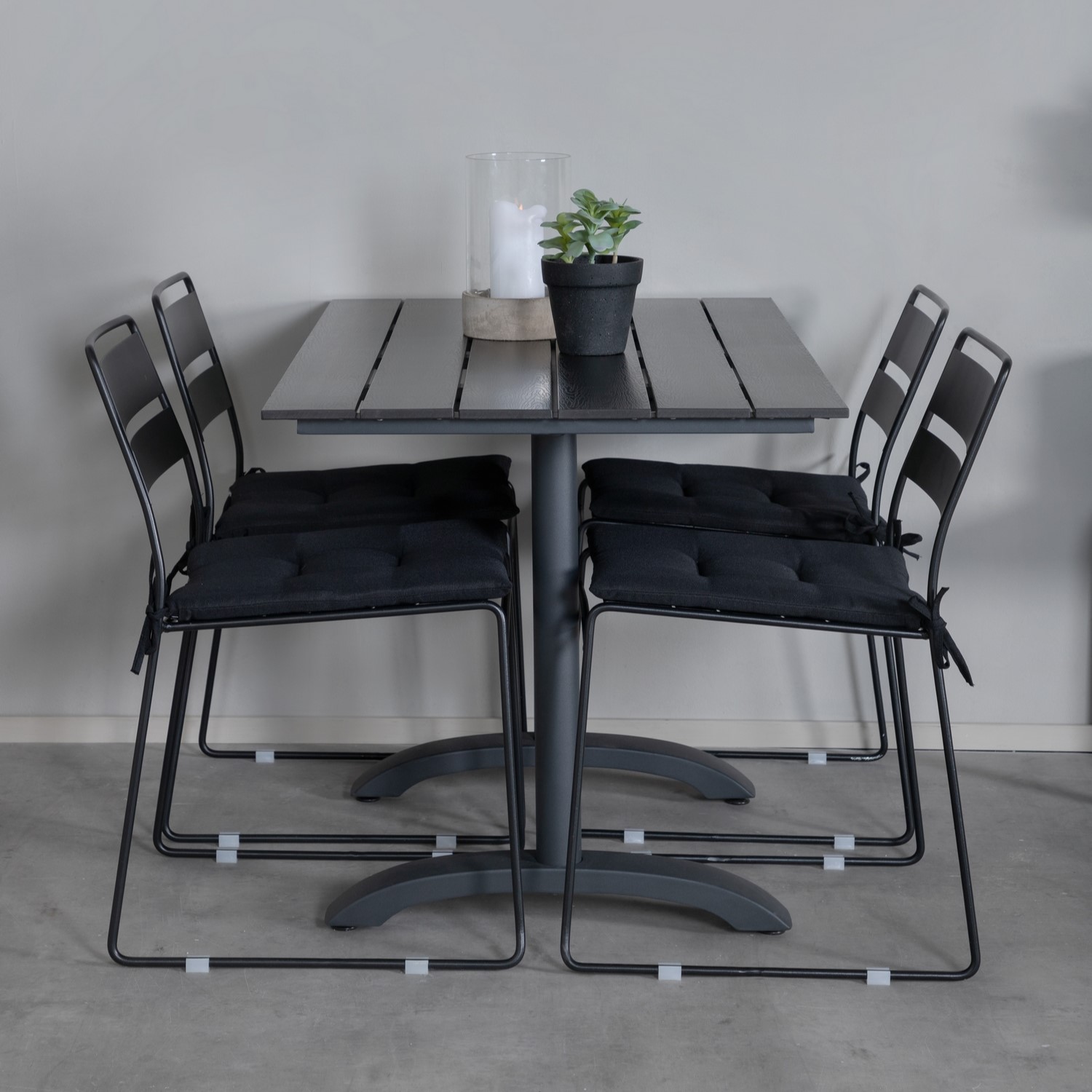 Matgrupp Venture Home Denver med 4 Lina Stolar