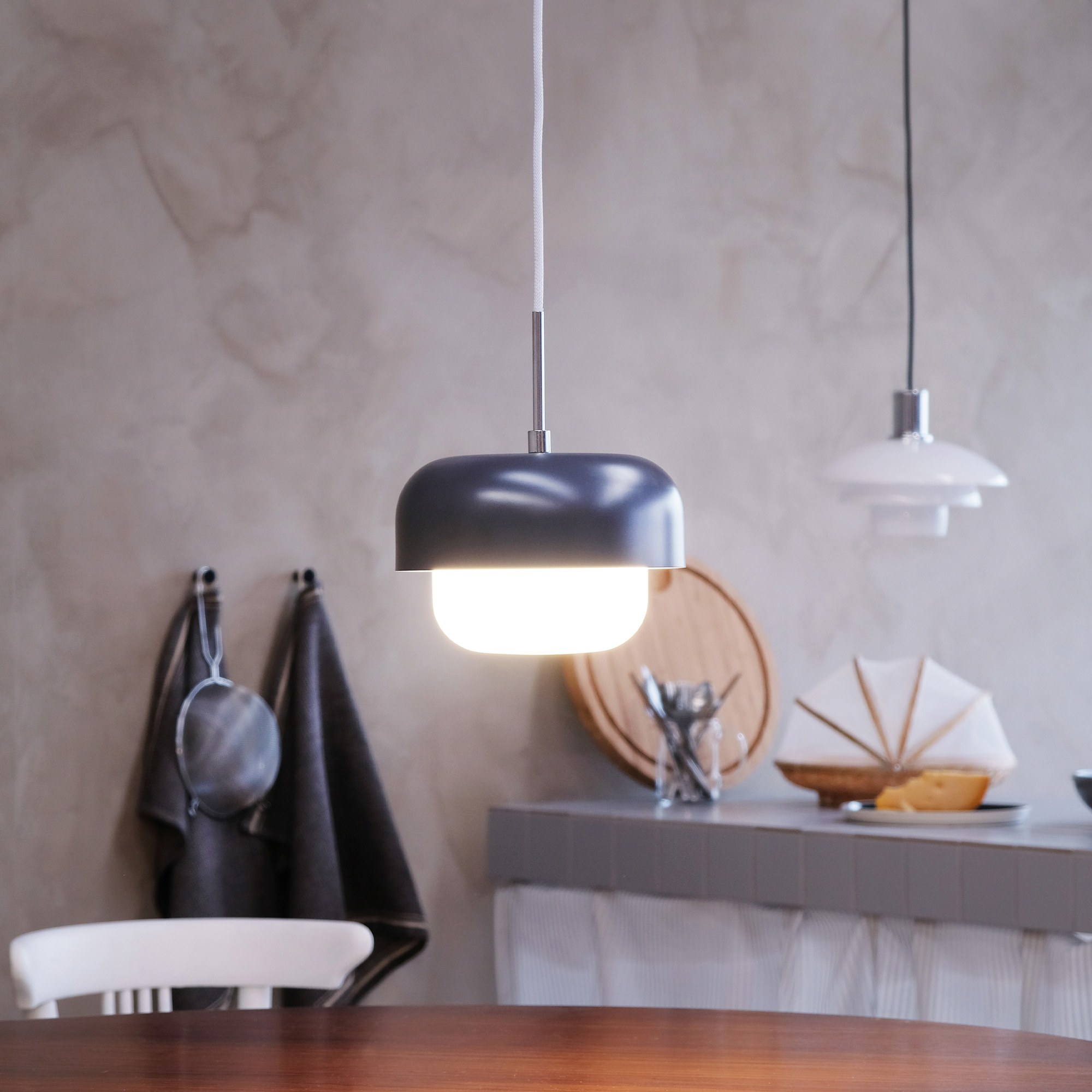Taklampa Dyberg Larsen Haipot Pendel D23