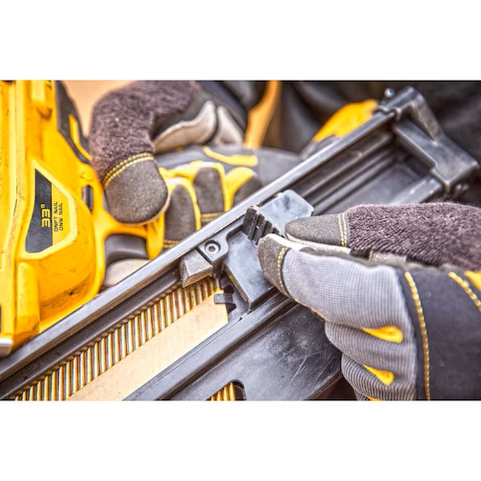 Stomspikpistol DeWalt DCN930N-XJ 18V XR Utan Batteri & Laddare