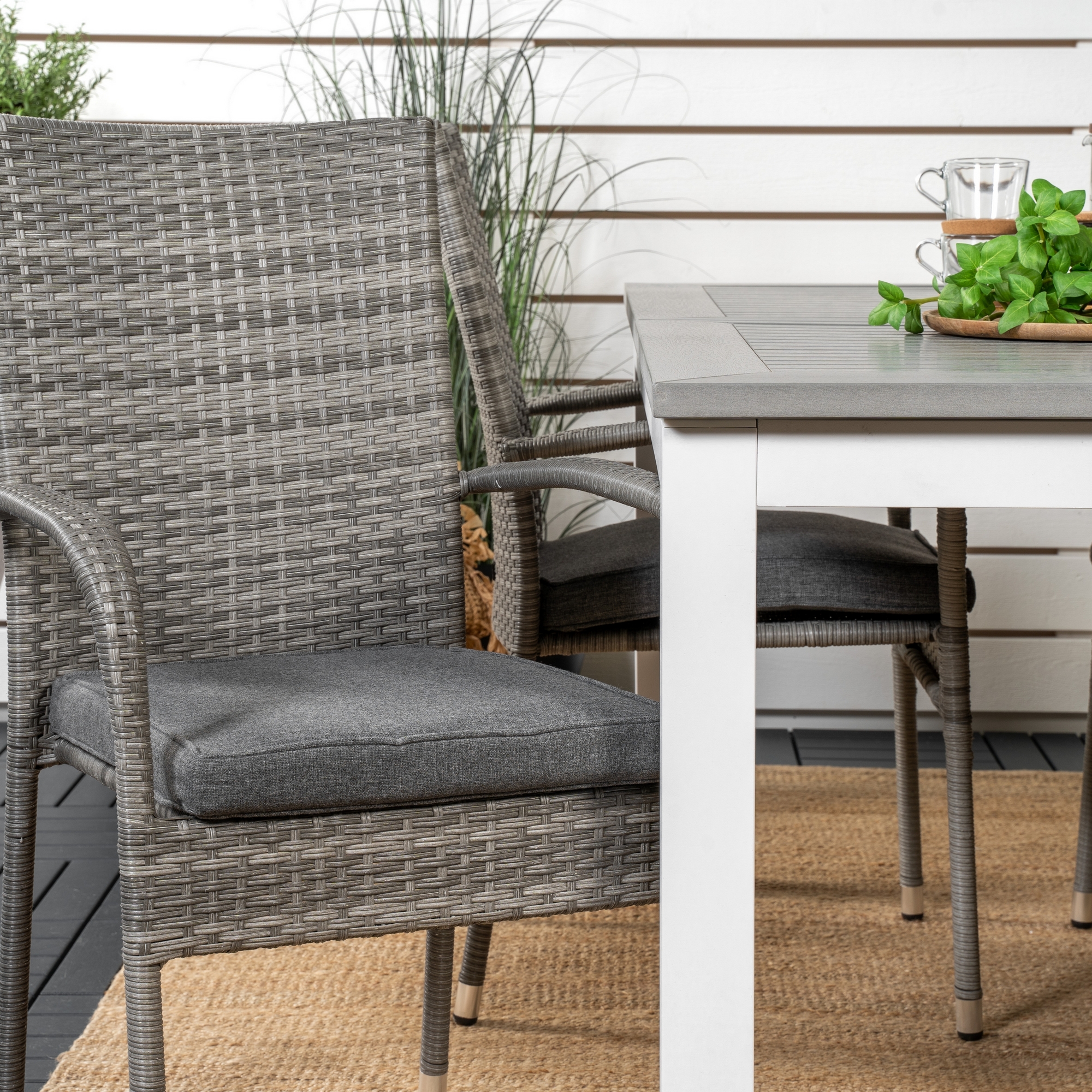 Matgrupp Venture Home Aleyna 152/210 med 4 Asta Stolar