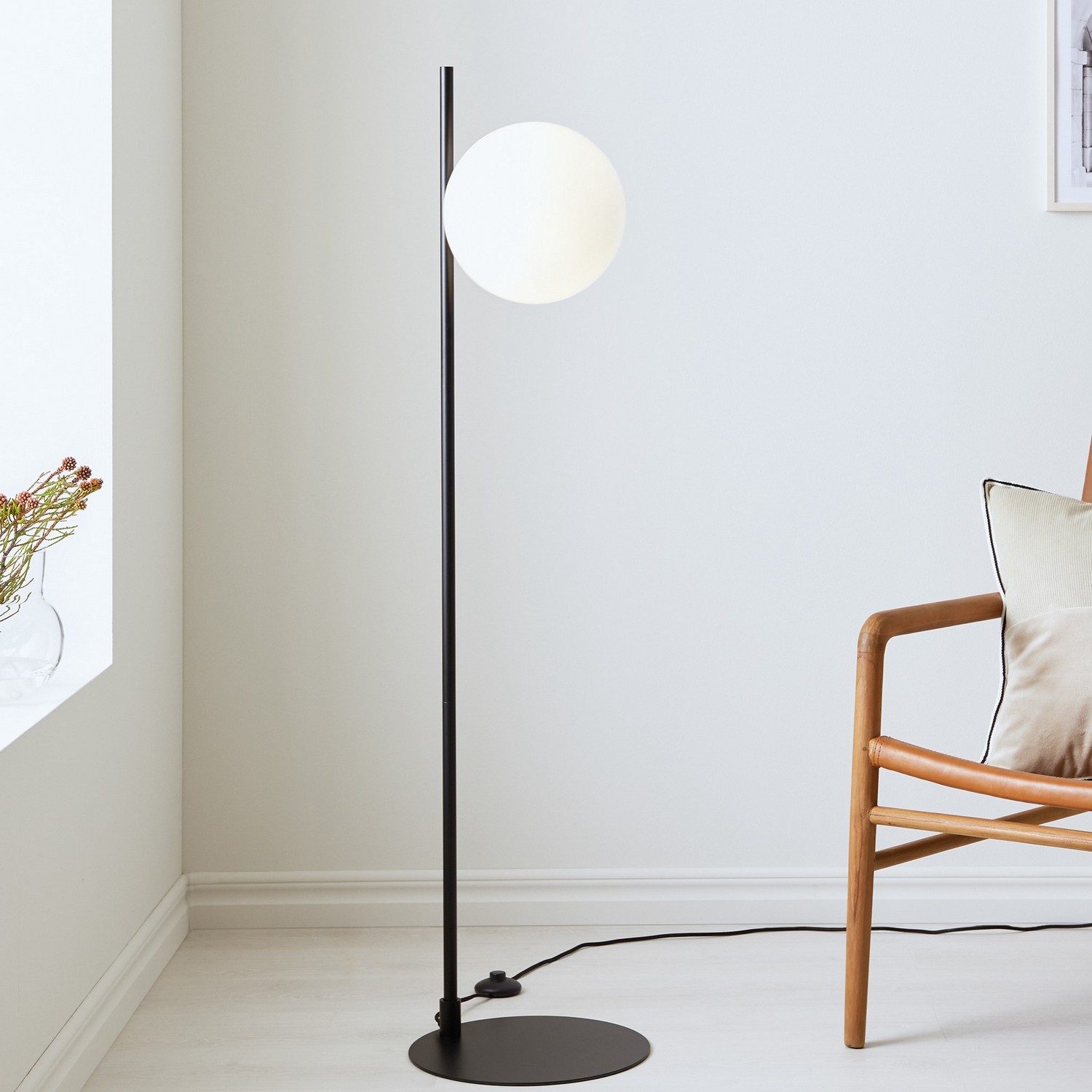 Golvlampa Markslöjd Dione 1L