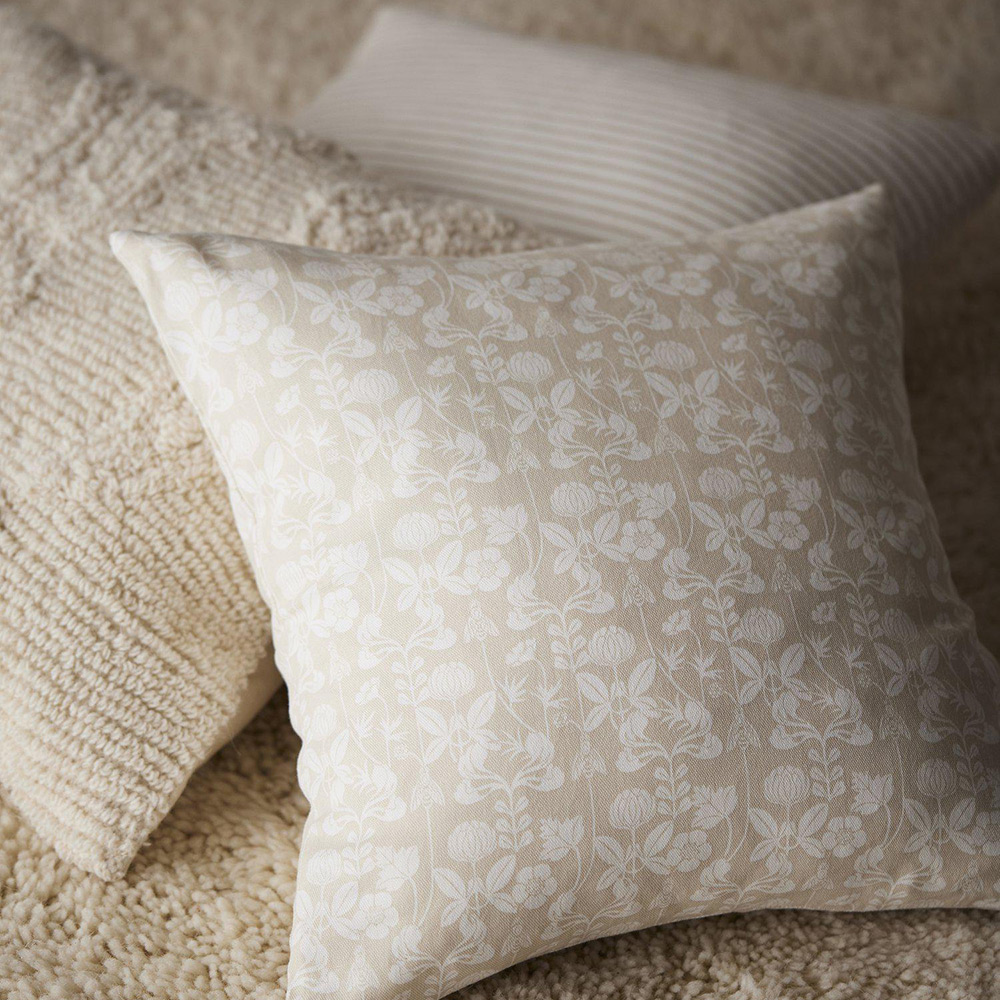 De Mina Kuddfodral Beige