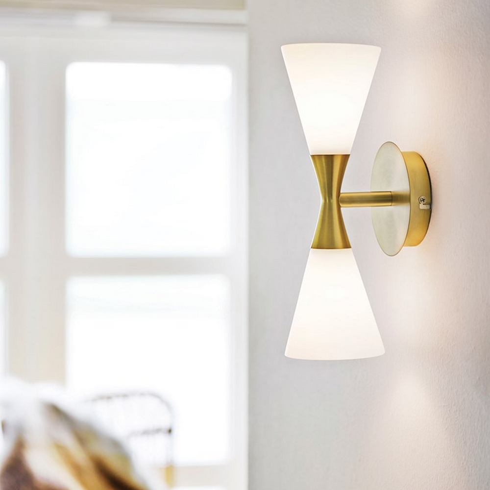 Vägglampa Herstal Harlekin Duo