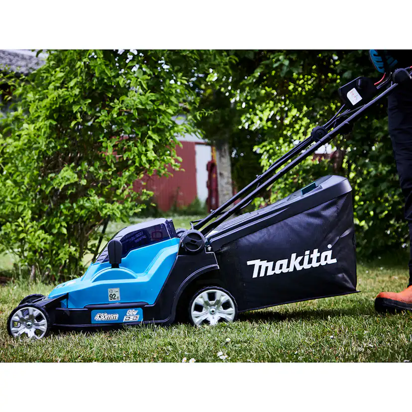 Gräsklippare Makita DLM432PT2 2x18V Med Batteri & Laddare