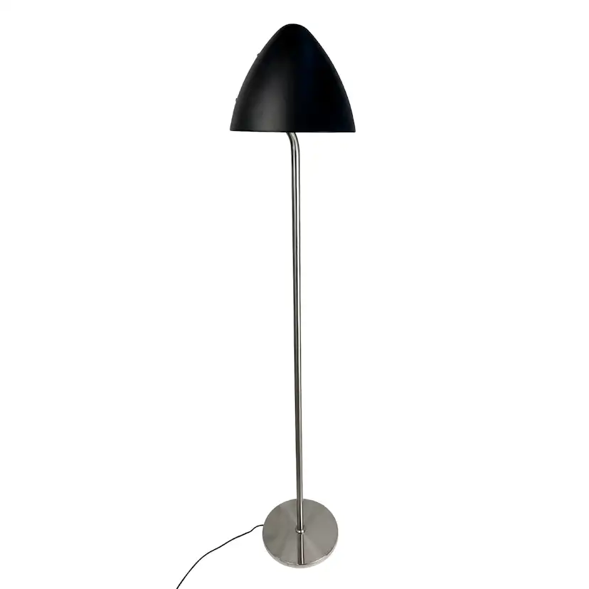 Golvlampa Dyberg Larsen Oulu