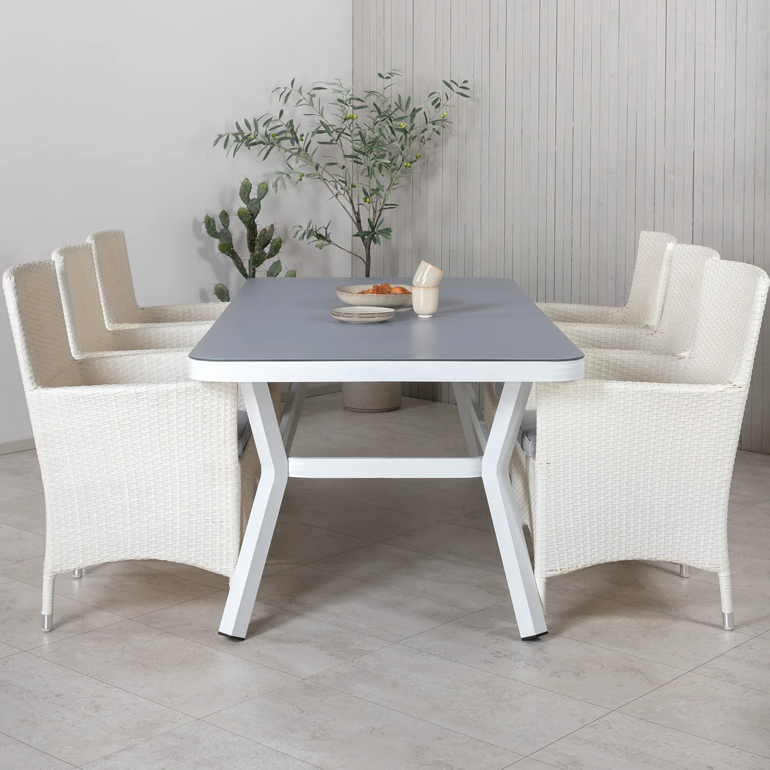 Matgrupp Venture Home Virya med 6 Malin Karmstolar