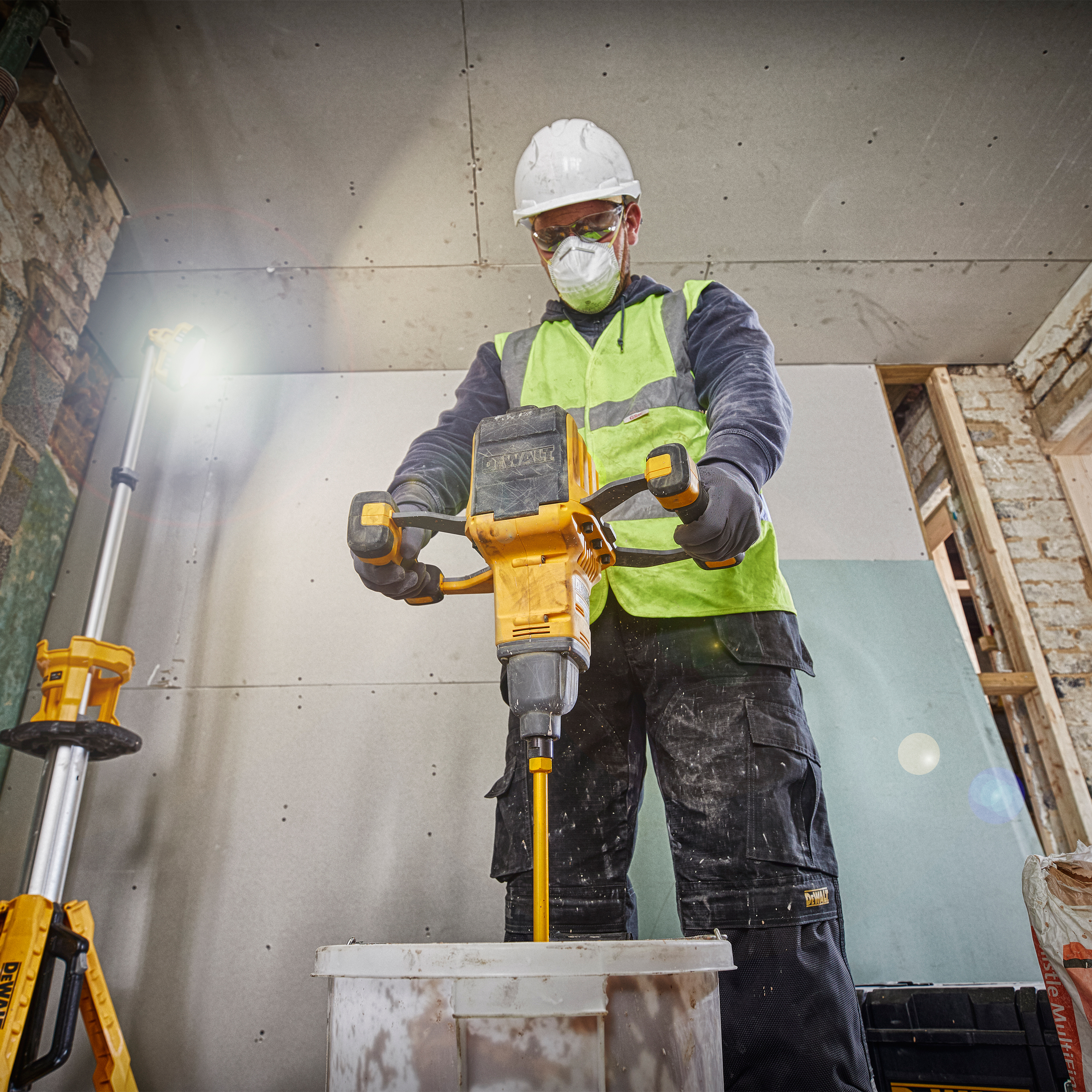 Maskinomrörare Dewalt DCD240N-XJ Utan batteri och laddare 54 V