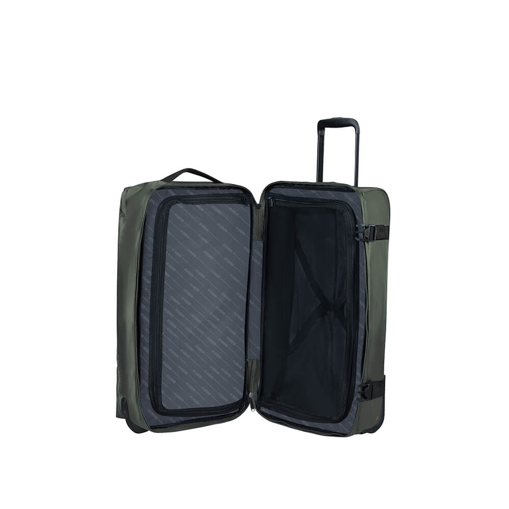 Duffelväska American Tourister Urban Track Duffle/WH Medium