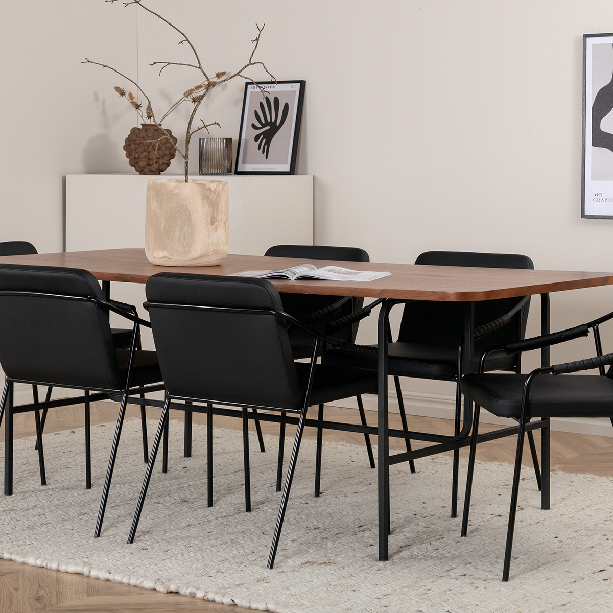 Matgrupp Venture Home Chicago matbord och Tjärö matstol Brun