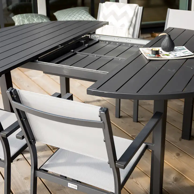 Utebord Venture Home Marbella Förlängningsbart Aluminiumbord, Ovalt Ø 140 cm Svart