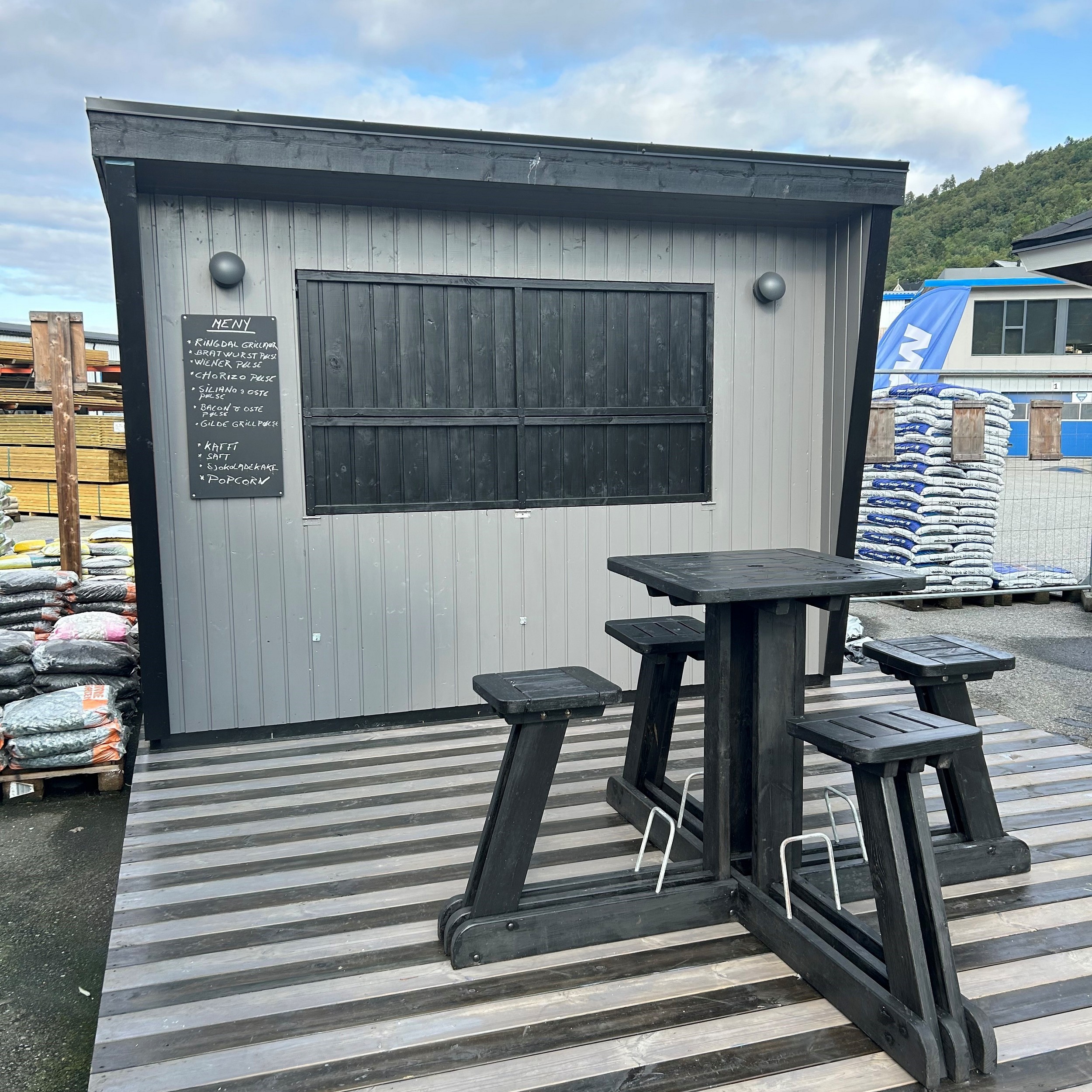 Kiosk Palmako Kira 8,2 m2 (inv. 7,7 m2)