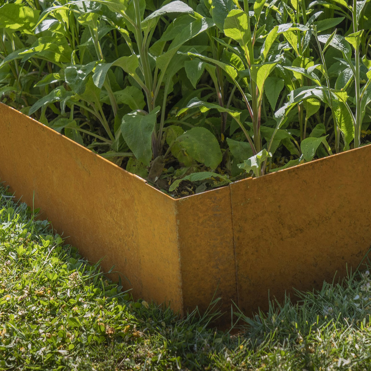 Vinkel Skotte Garden för Kantskydd 26x100 och 26x200 cm 4-pack
