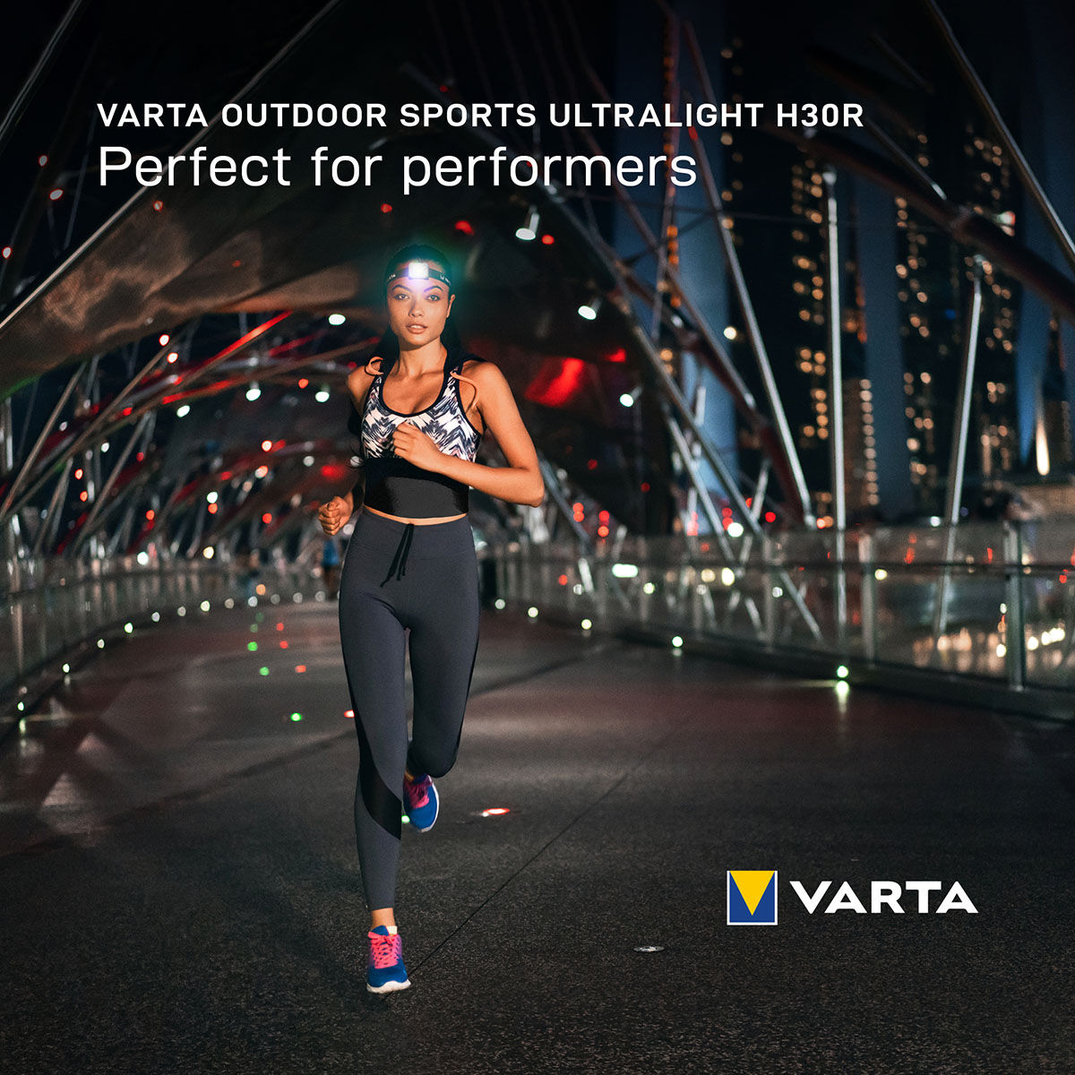 Pannlampa Varta Outdoor Sports Ultralight H30R 300 lm