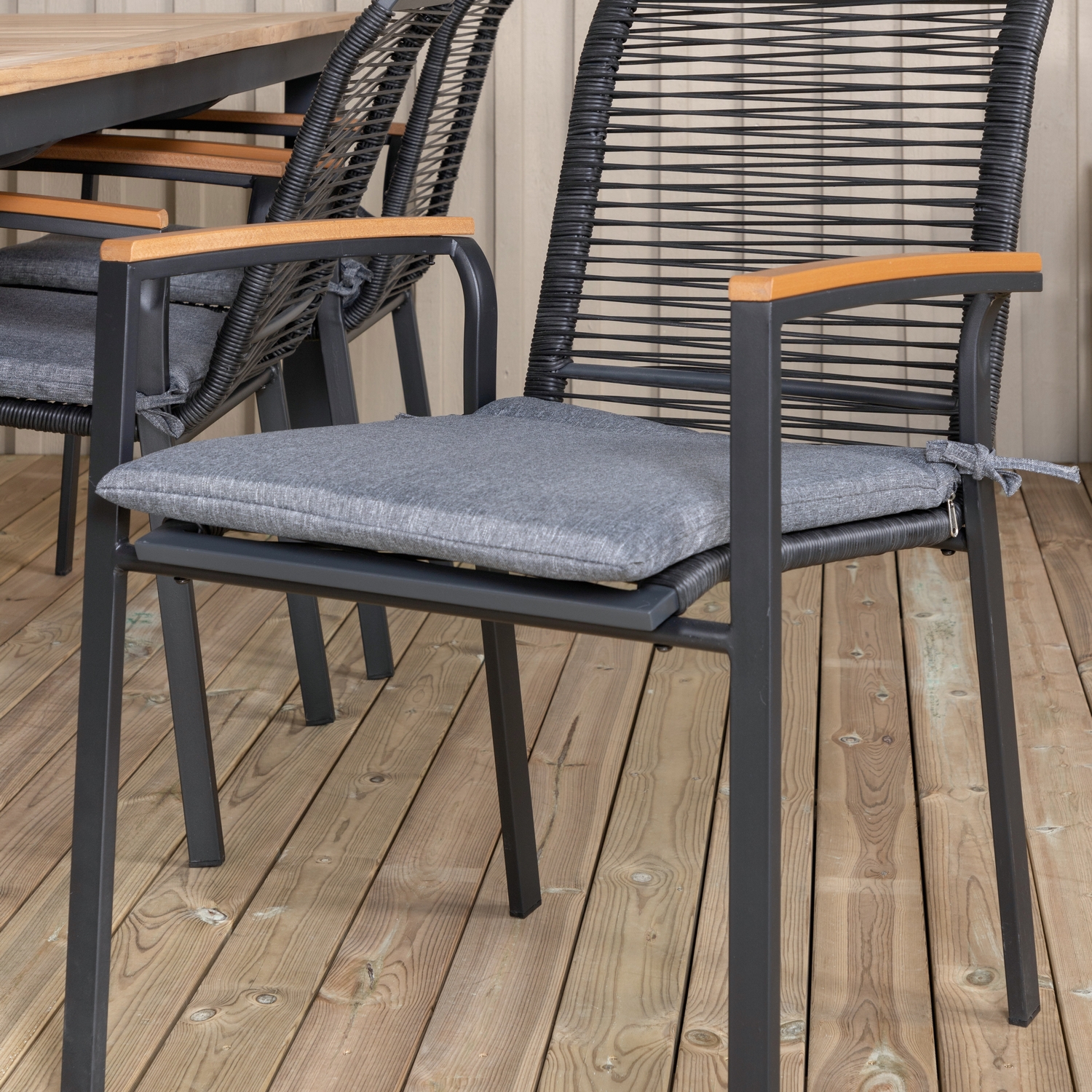 Matgrupp Venture Home Perla med 6 Douglas Matstolar