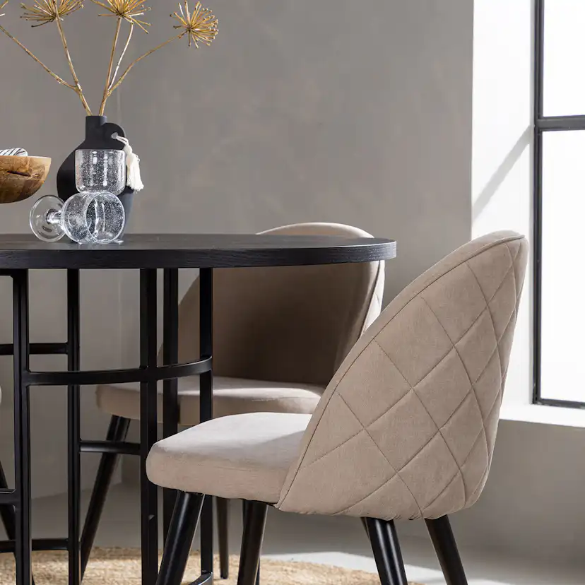 Matgrupp Venture Home Copenhagen med 4 Velvet Stitches Stolar