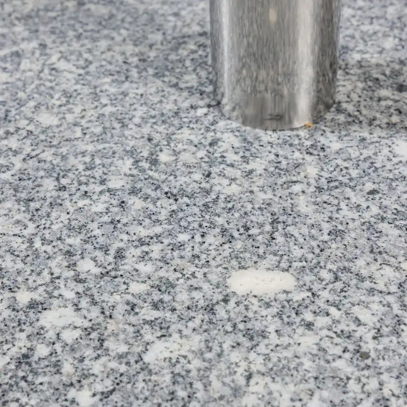 Stathera - Umbrella stone - Rough stone Grå