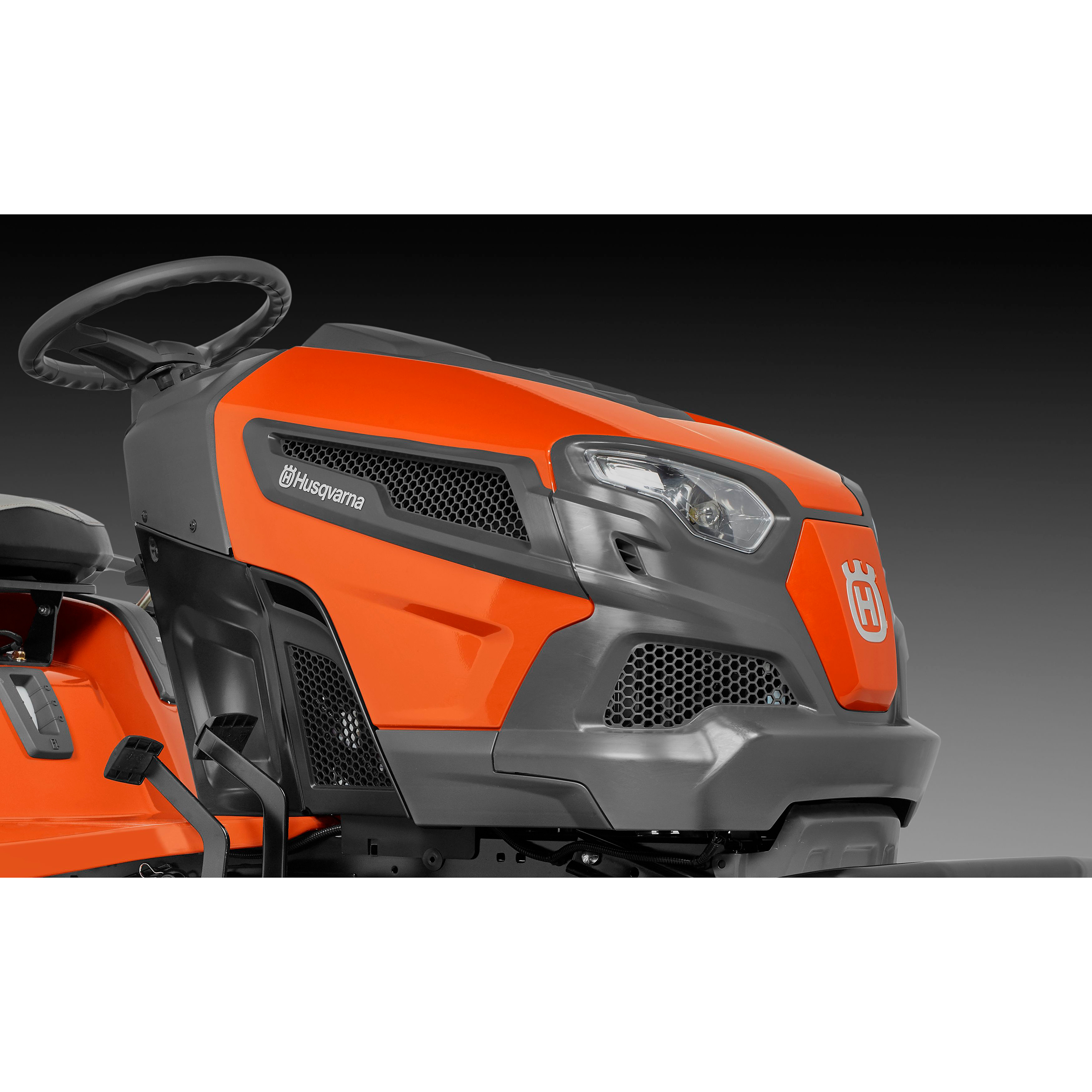 Traktor Husqvarna TC 138L