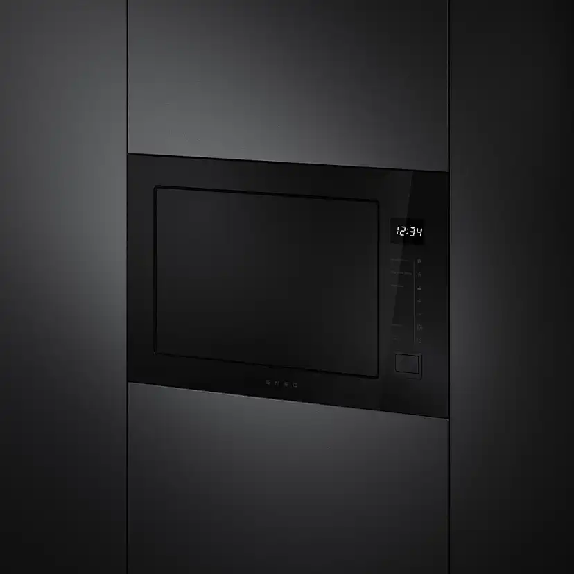 Ugn och mikro Smeg SF6200TB + FMI225BI