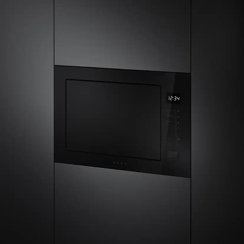 Ugn och mikro Smeg SF6200TB + FMI225BI
