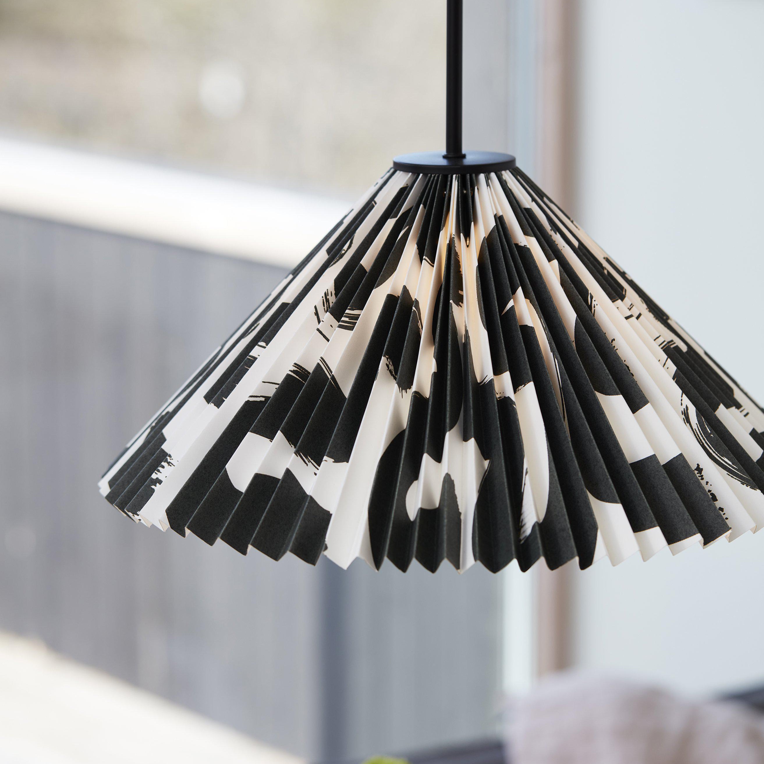 Taklampa PR Home Polly