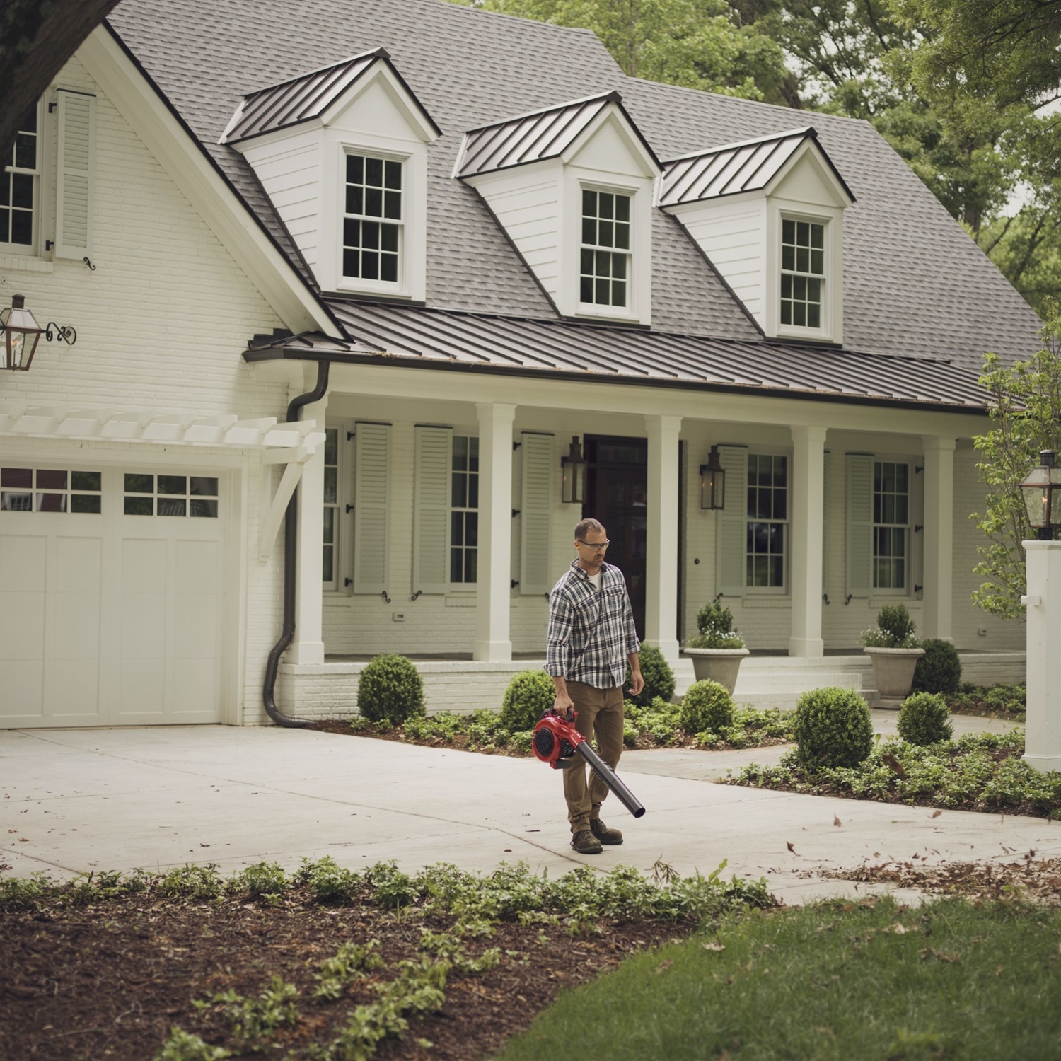 Lövblås Jonsered BV 2126