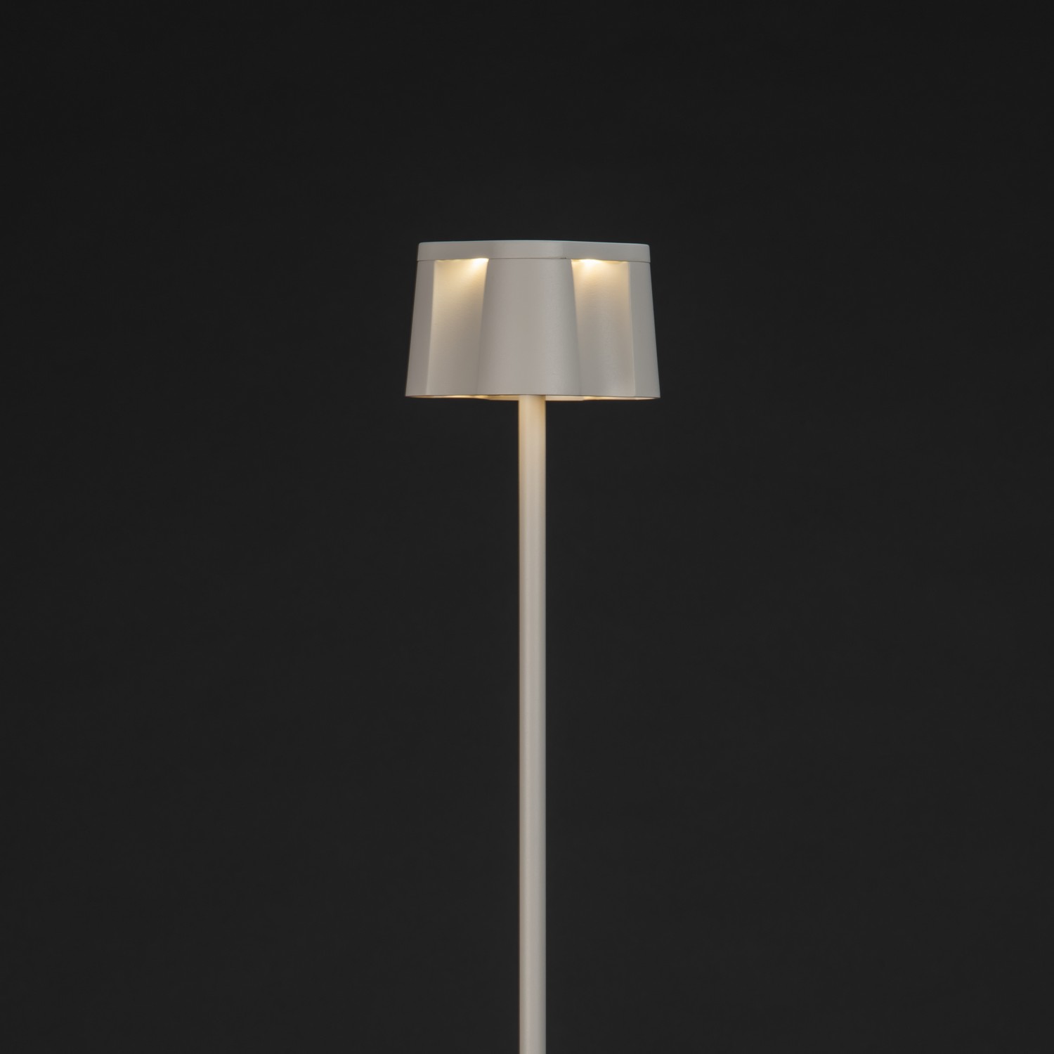 Golvlampa Gnosjö Konstsmide Nice USB