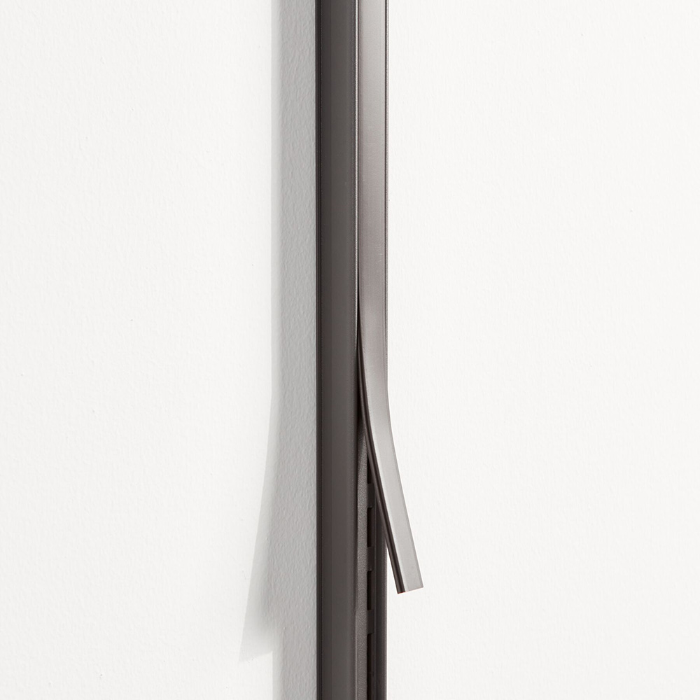 Täcklist skena 1100mm Färg: Matt Grå