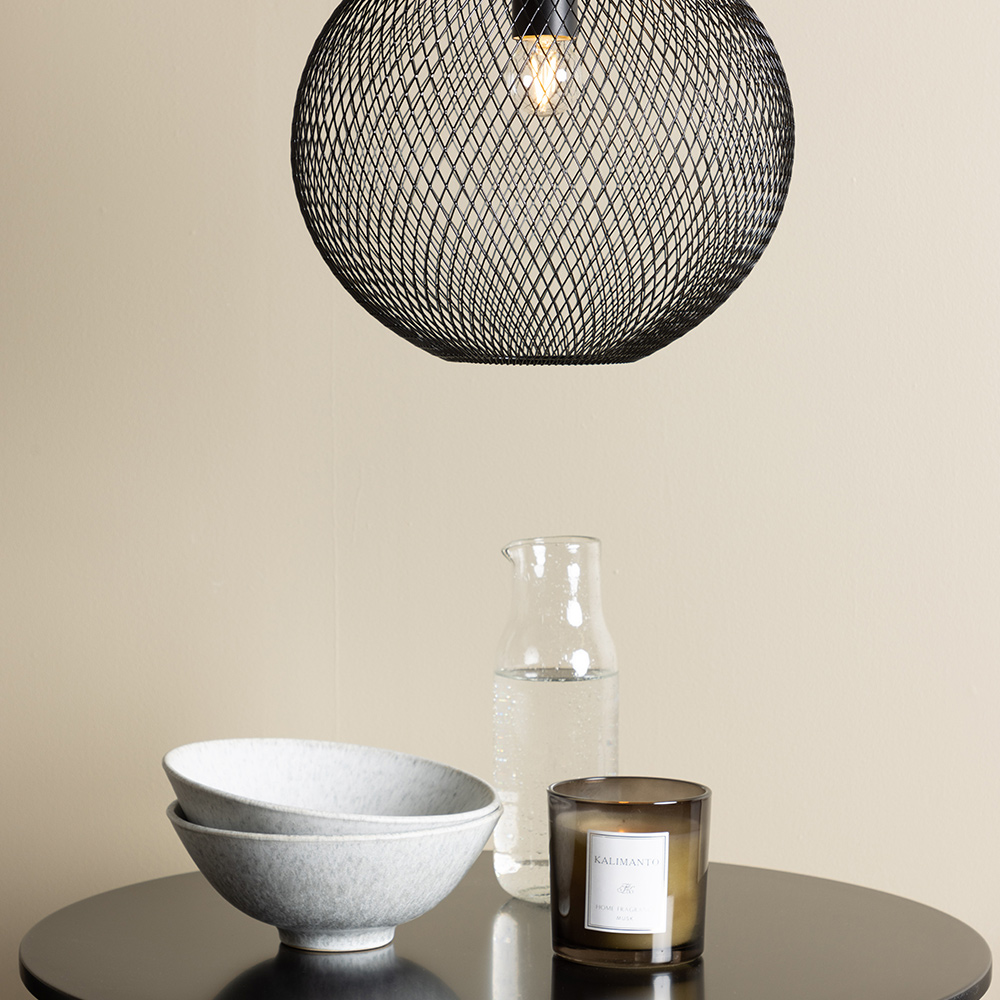 Matgrupp Venture Home Bistro Ø60 cm med 2 st Tvist stolar
