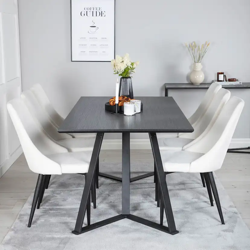 Marina Table - Black top /Leone Chair - Beige / Black_6 Svart/Beige