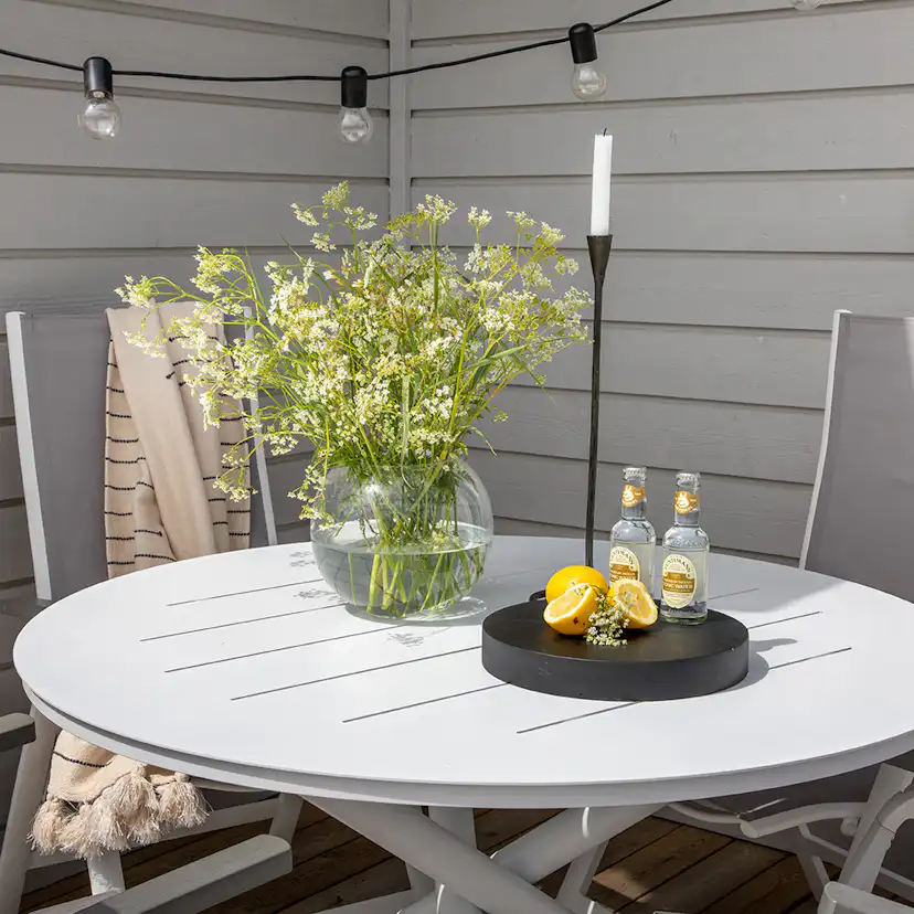 Matgrupp Venture Home Ande med 4 Laby Matstolar