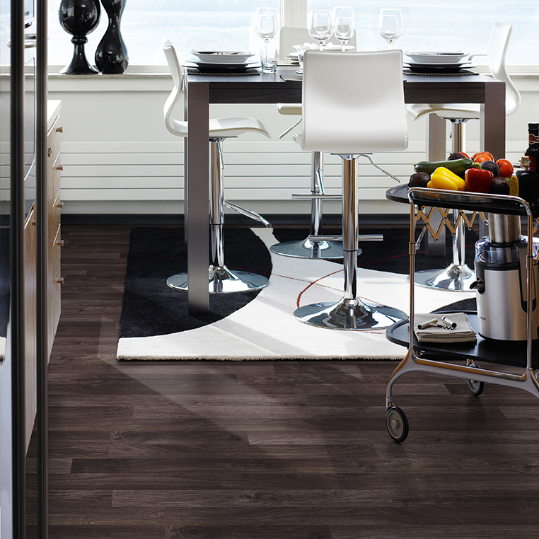 Laminatgolv Pergo Classic Plank Dark Brown Oak 3-Stav