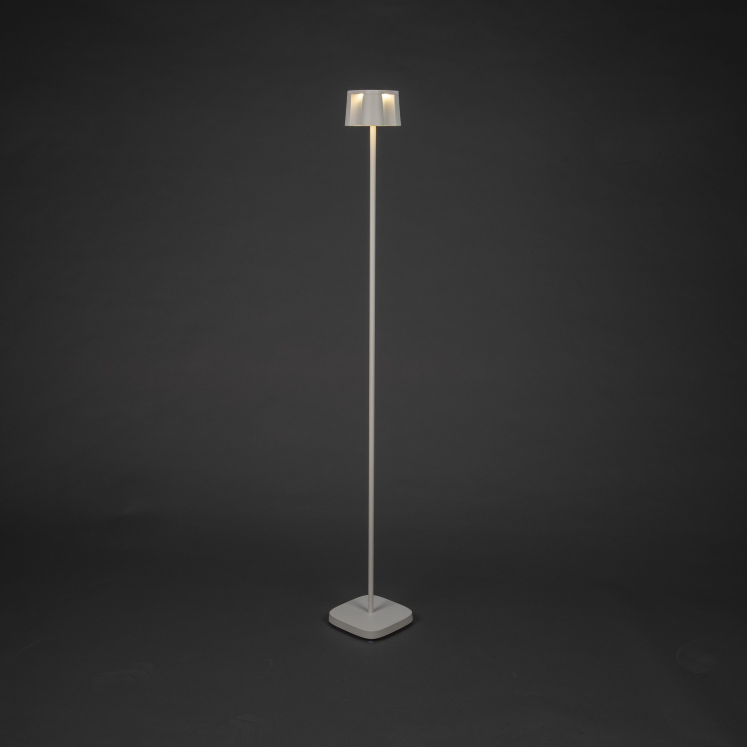 Golvlampa Gnosjö Konstsmide Nice USB
