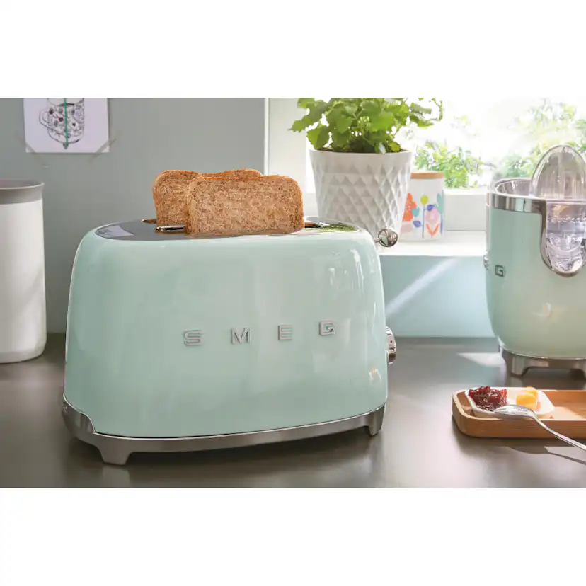 Frukostpaket Smeg Lilla Brödrost, Vattenkokare & Kaffebryggare