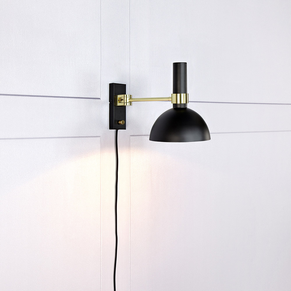 Vägglampa Markslöjd Larry