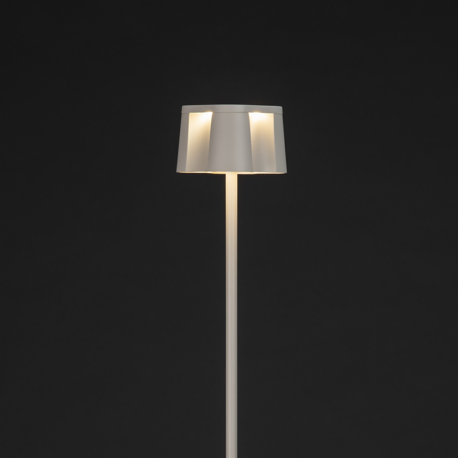 Golvlampa Gnosjö Konstsmide Nice USB