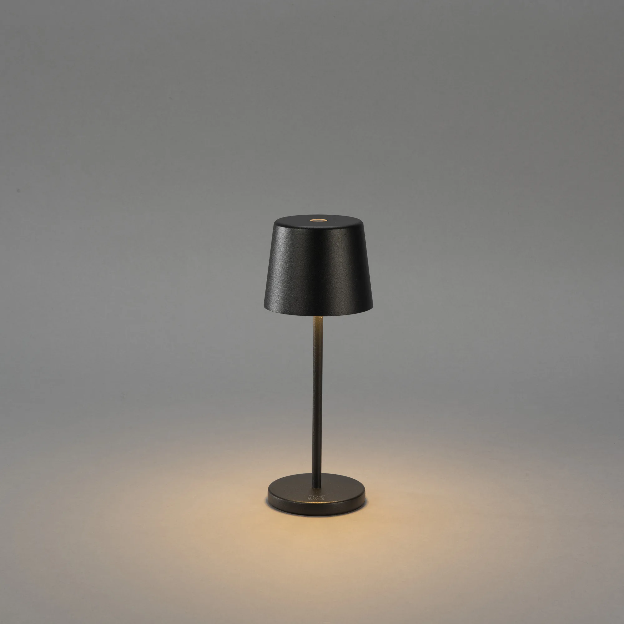 Bordslampa Gnosjö Konstsmide Vence Mini USB Portabel