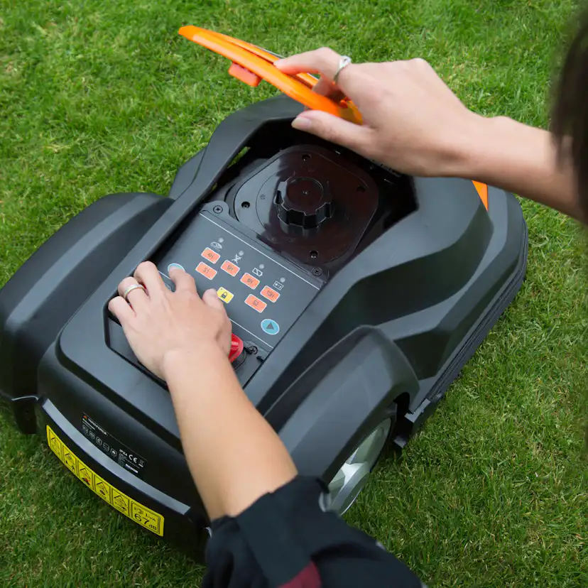 Yardforce Robotgräsklippare SA 900B ECO med APP