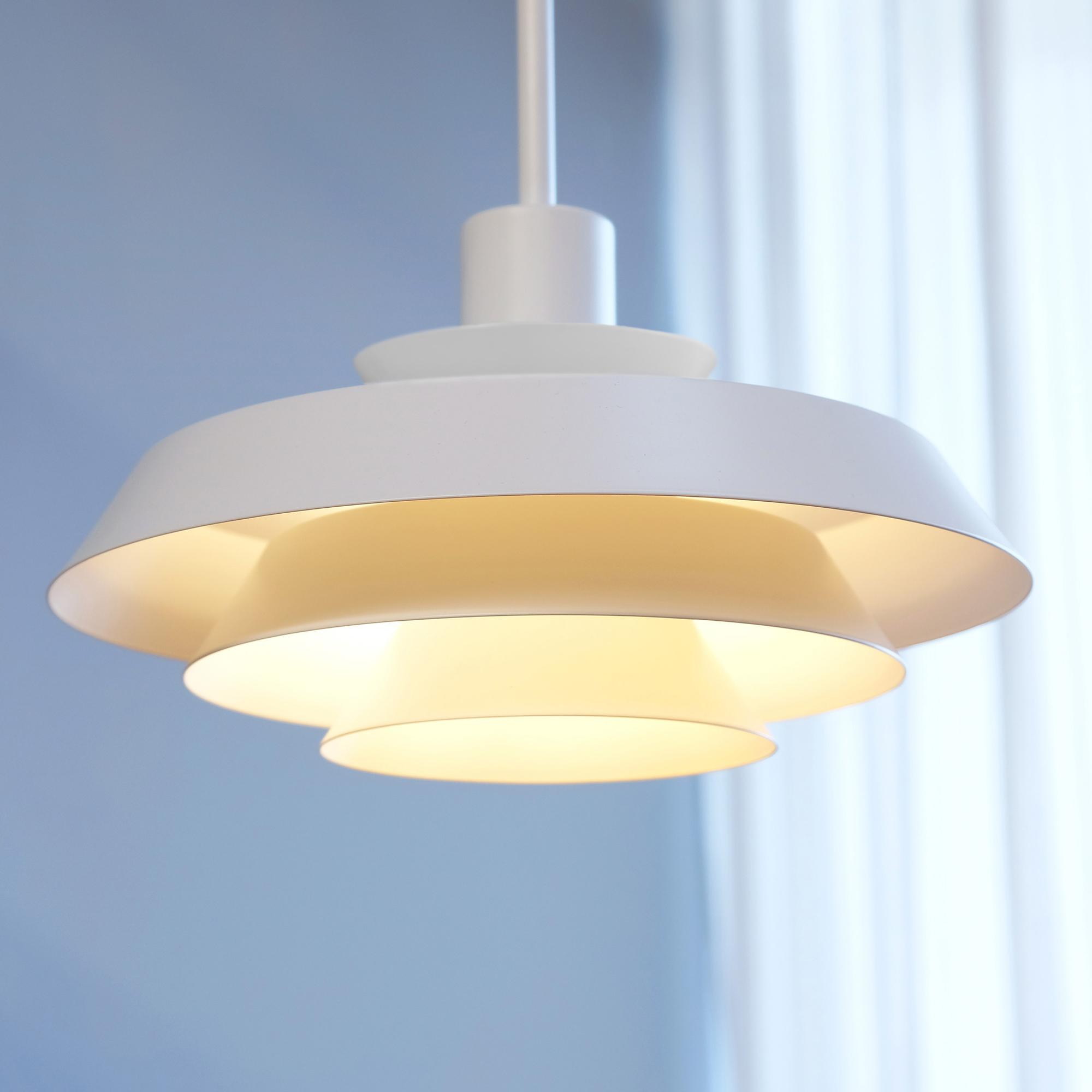 Taklampa Dyberg Larsen Pendel DL30