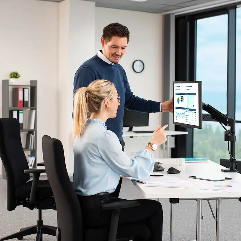 Monitorfäste Hama Performer För En Monitor Svart 13-35"